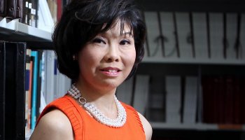 Elaine Lo